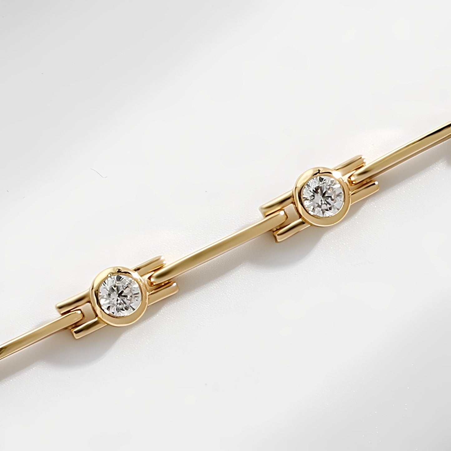 Lucía – Bracelet Élégant en Or avec Cubic Zirconia