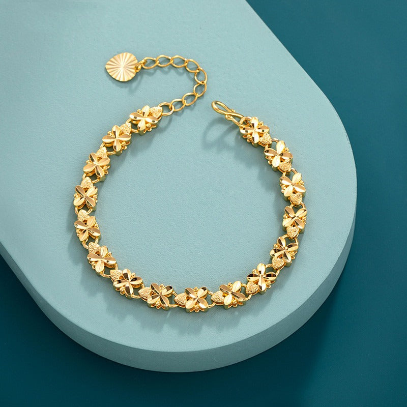 Edith – Bracelet Doré au Motif Marguerite