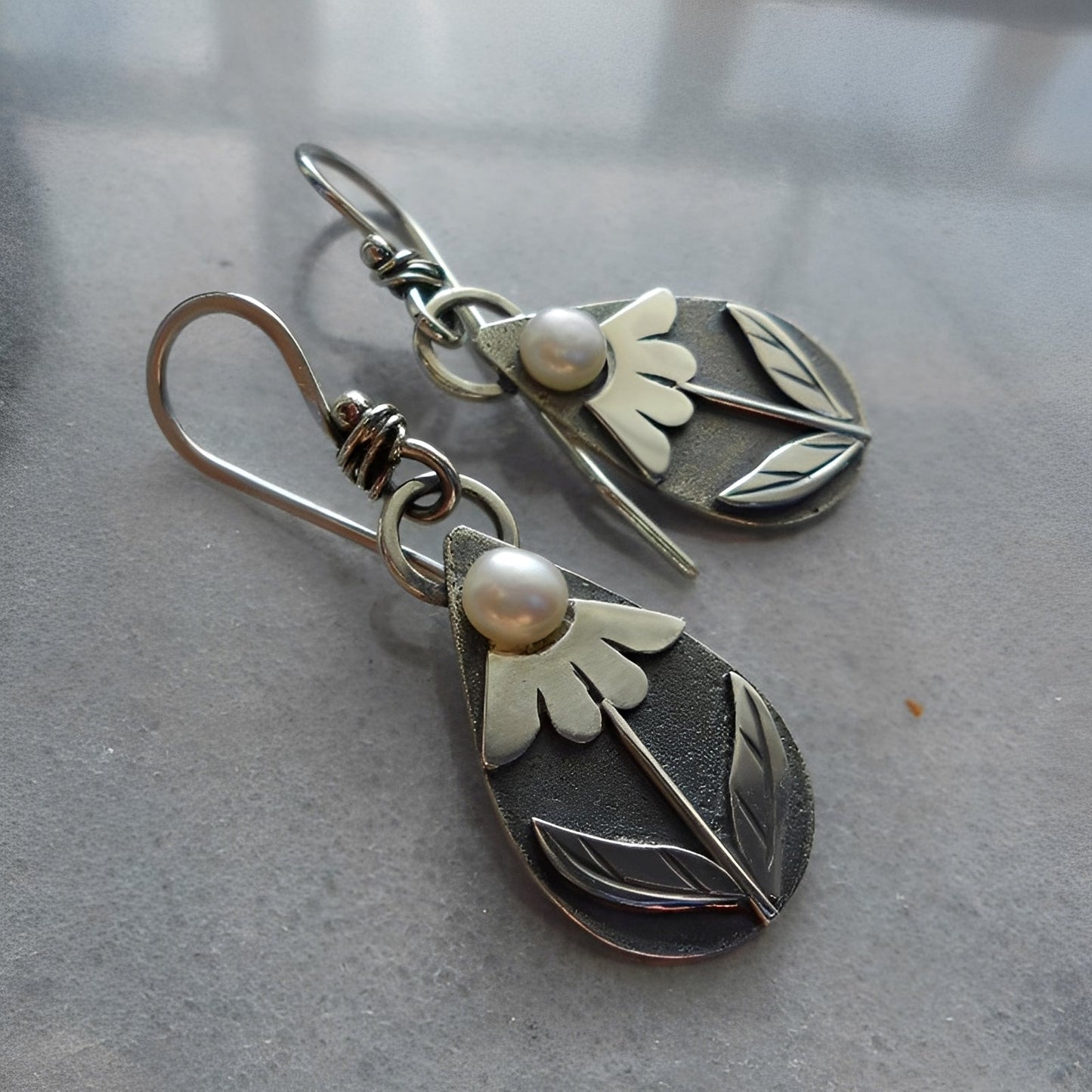 Alina – Boucles d'Oreilles Florales en Forme de Larme