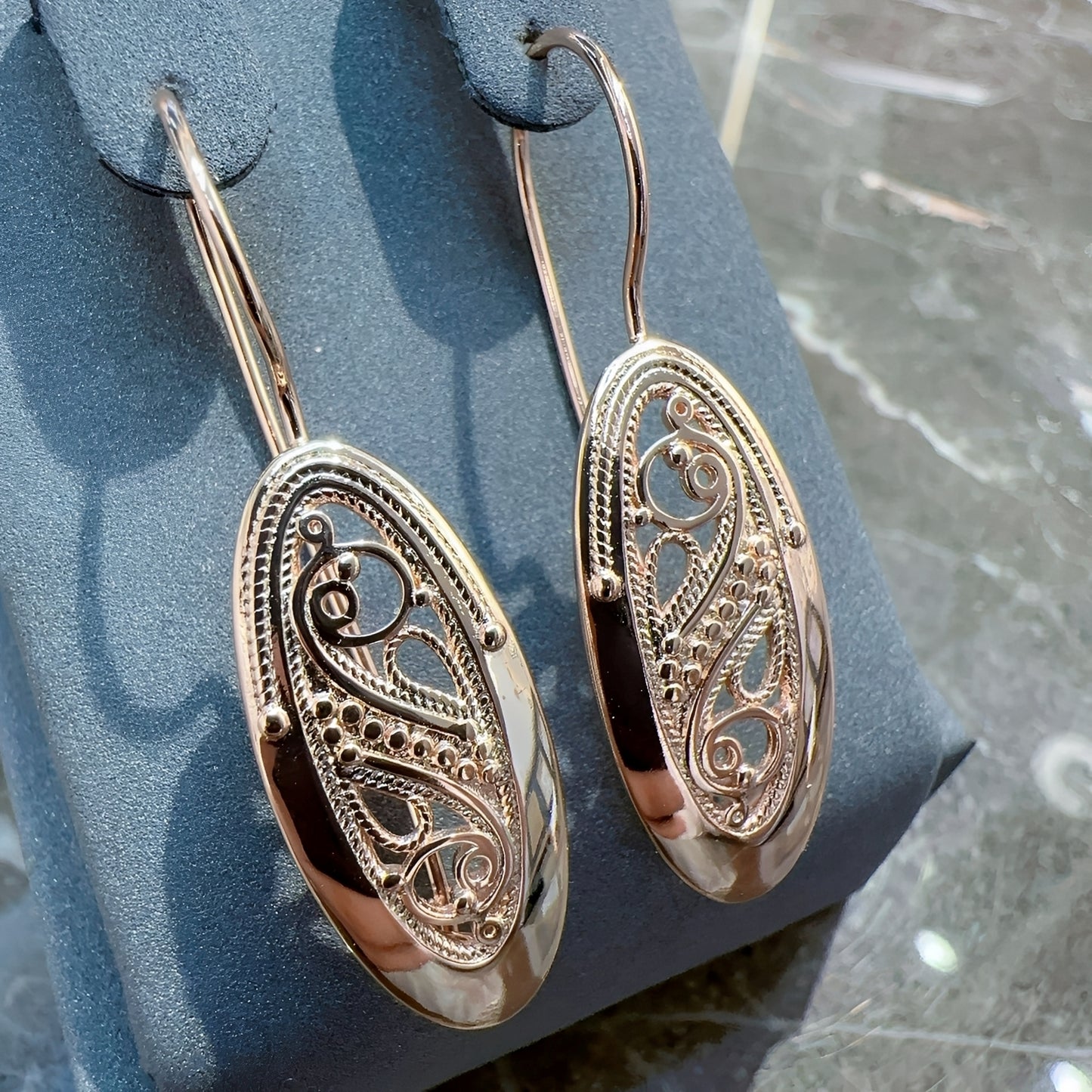 Salma – Boucles d’Oreilles Creuses Chic