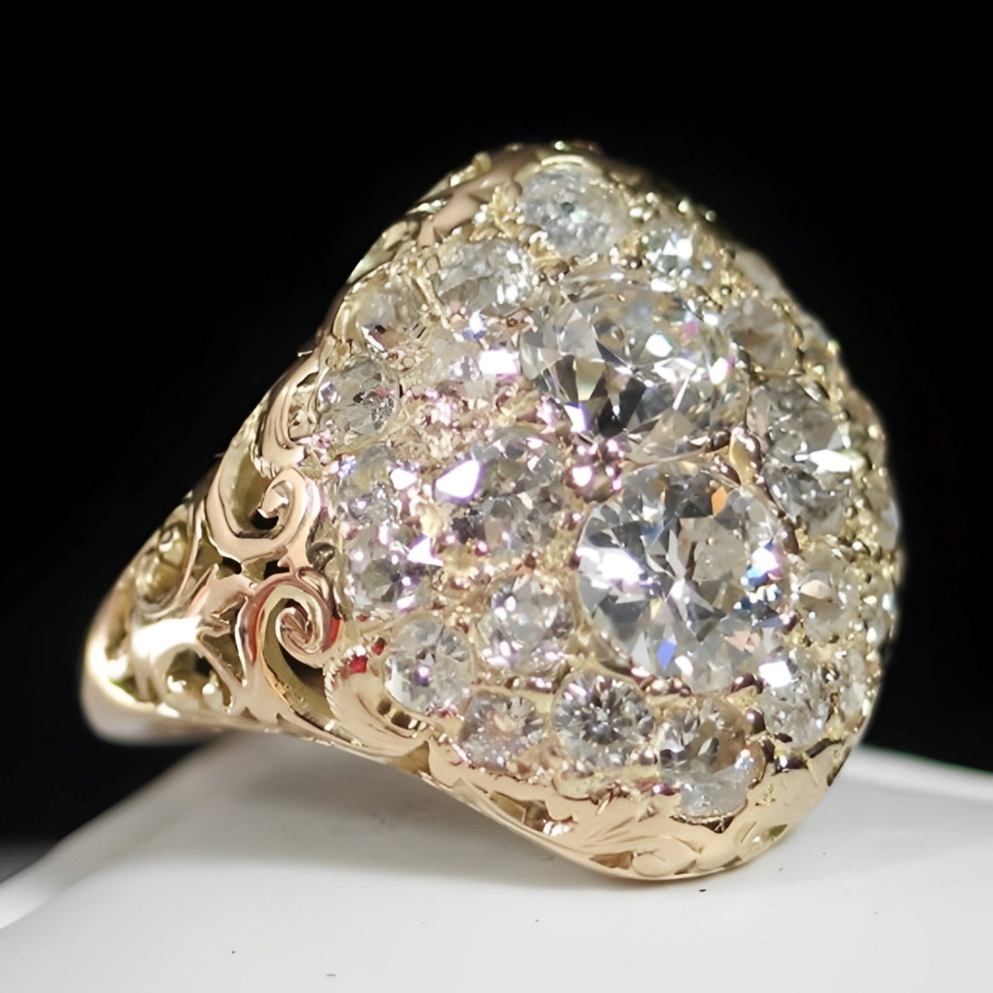 Nessa – Bague Vintage Arrondie en Doré Brillant