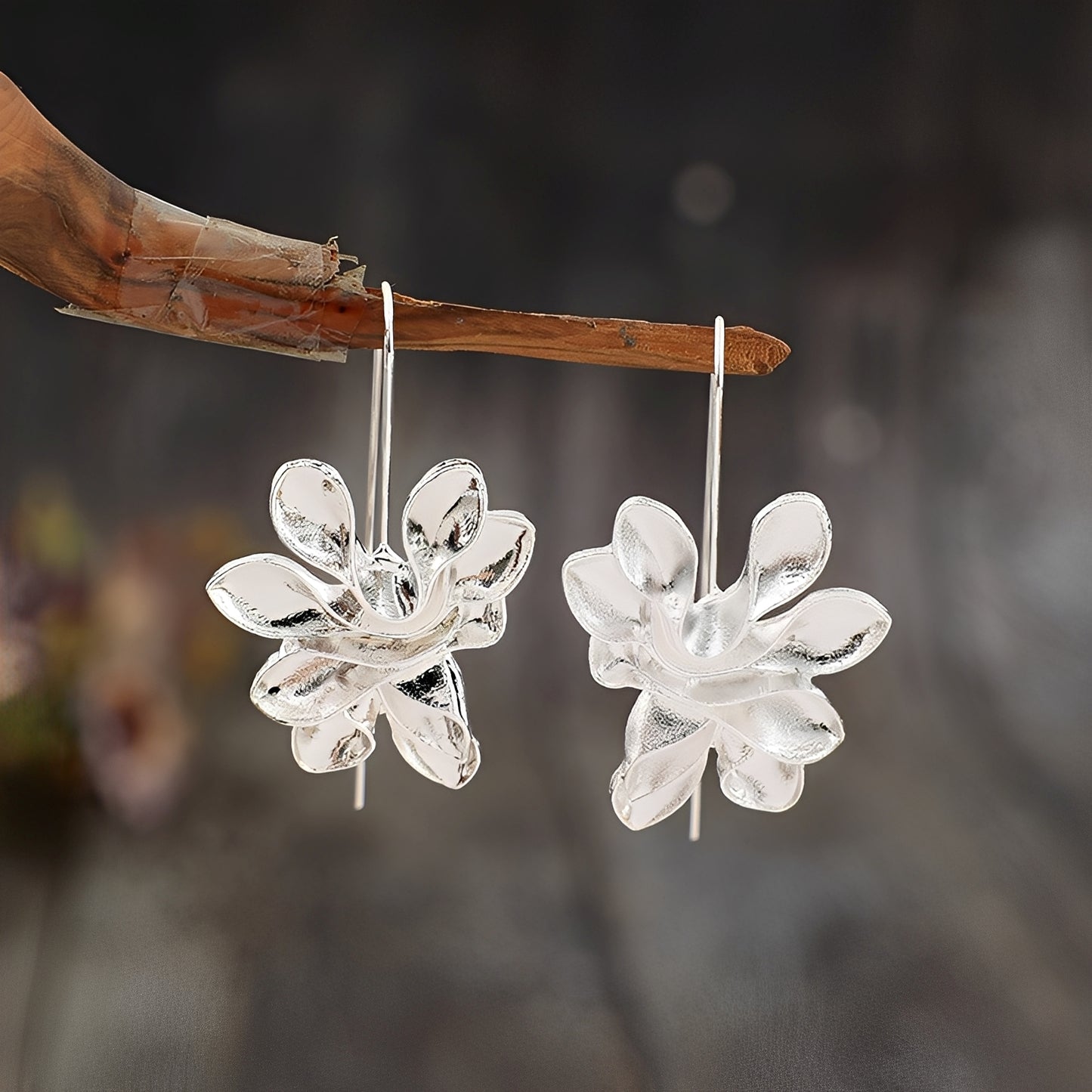 Chary – Boucles d’Oreilles Florales Vintage en Argent