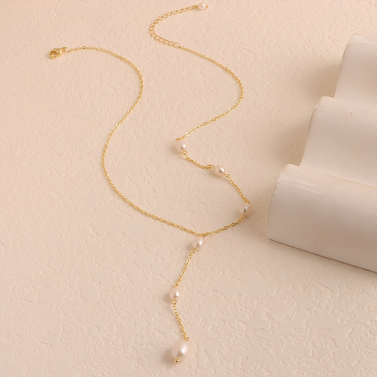 Zeinab – Collier Vintage avec Pendentif en Perles