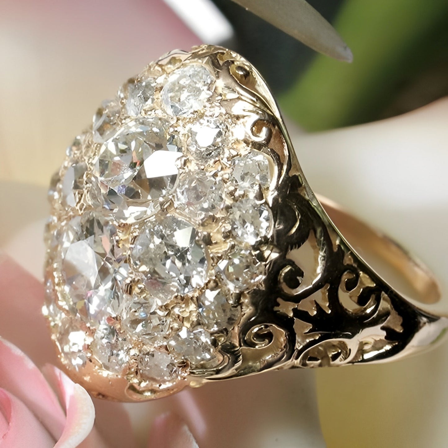 Nessa – Bague Vintage Arrondie en Doré Brillant
