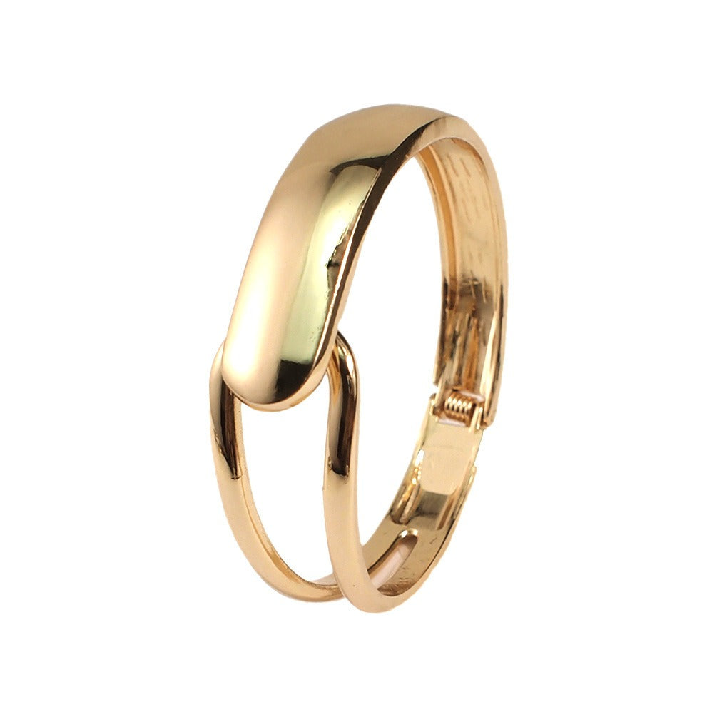 Alyssa – Bracelet Manchette Doré Élégant