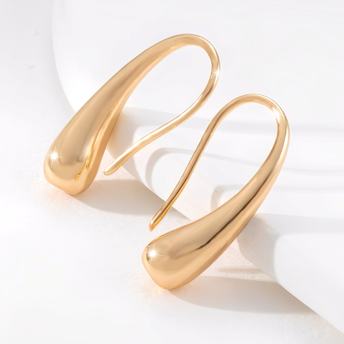 Nyx – Boucles d'Oreilles Pendantes en Or Vintage