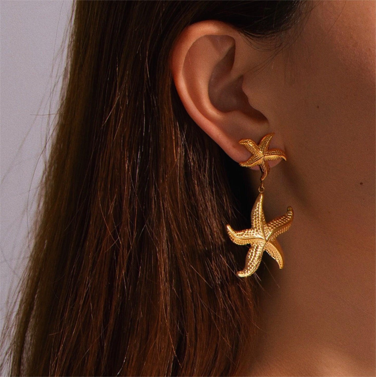 Sanja – Boucles Pendantes Étoile de Mer Dorées