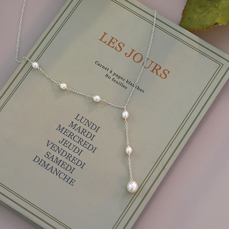 Kayla – Collier Vintage à Pendentif Perlé
