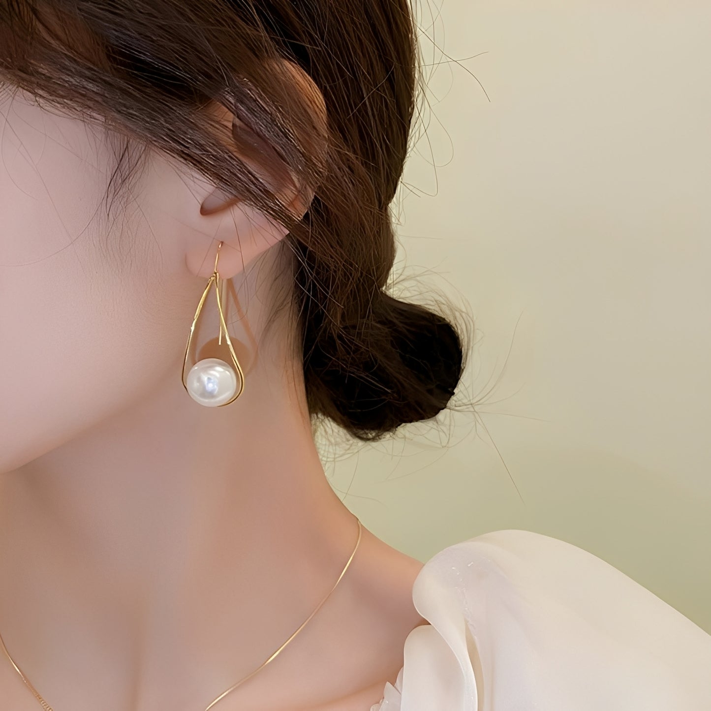 Cameron – Boucles Perles Dorées Pendantes