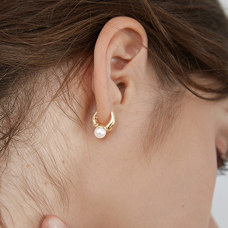 Valeria – Boucles d’Oreilles Uniques en Perles Dorées