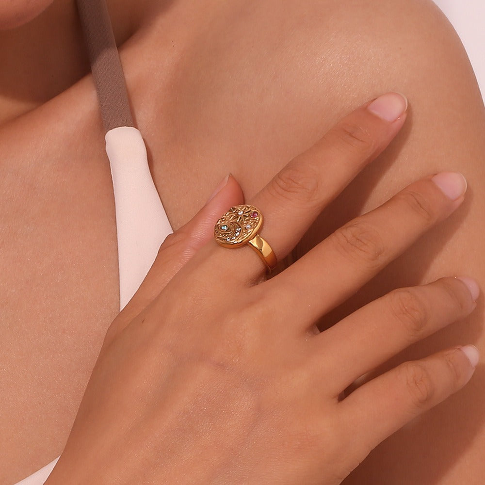 Solenya – Bague Cristal Doré Motif Soleil-Lune