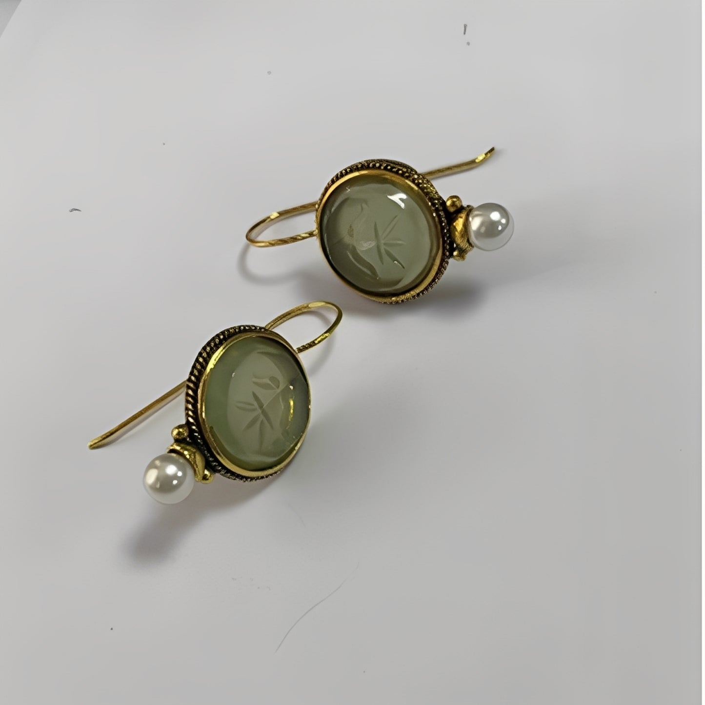 Nolwenn – Boucles Vintage Perle et Émeraude