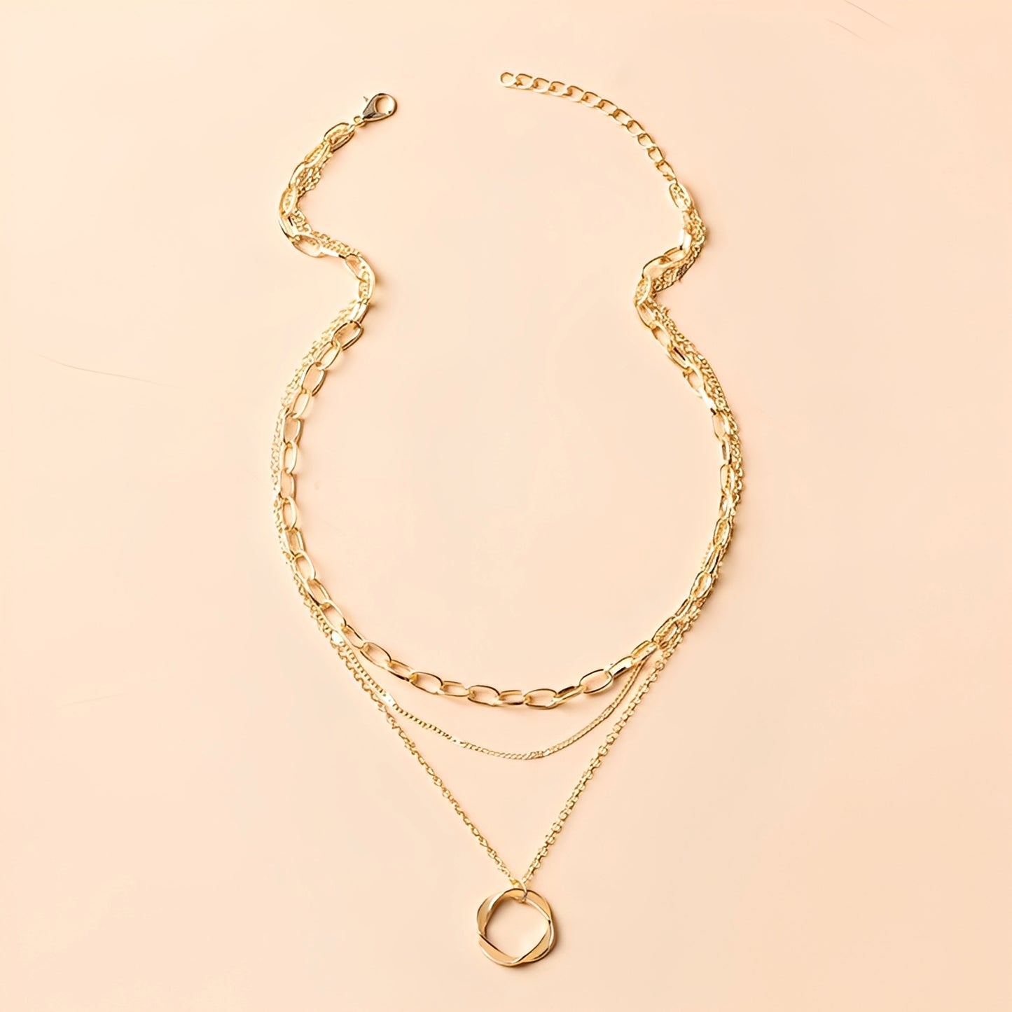 Livia – Collier Doré Vintage Pendentif Élégant