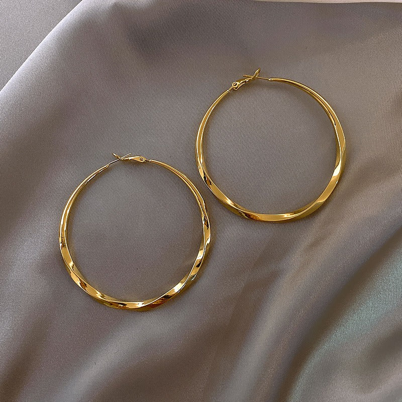 Enola – Créoles Vintage en Or Rose