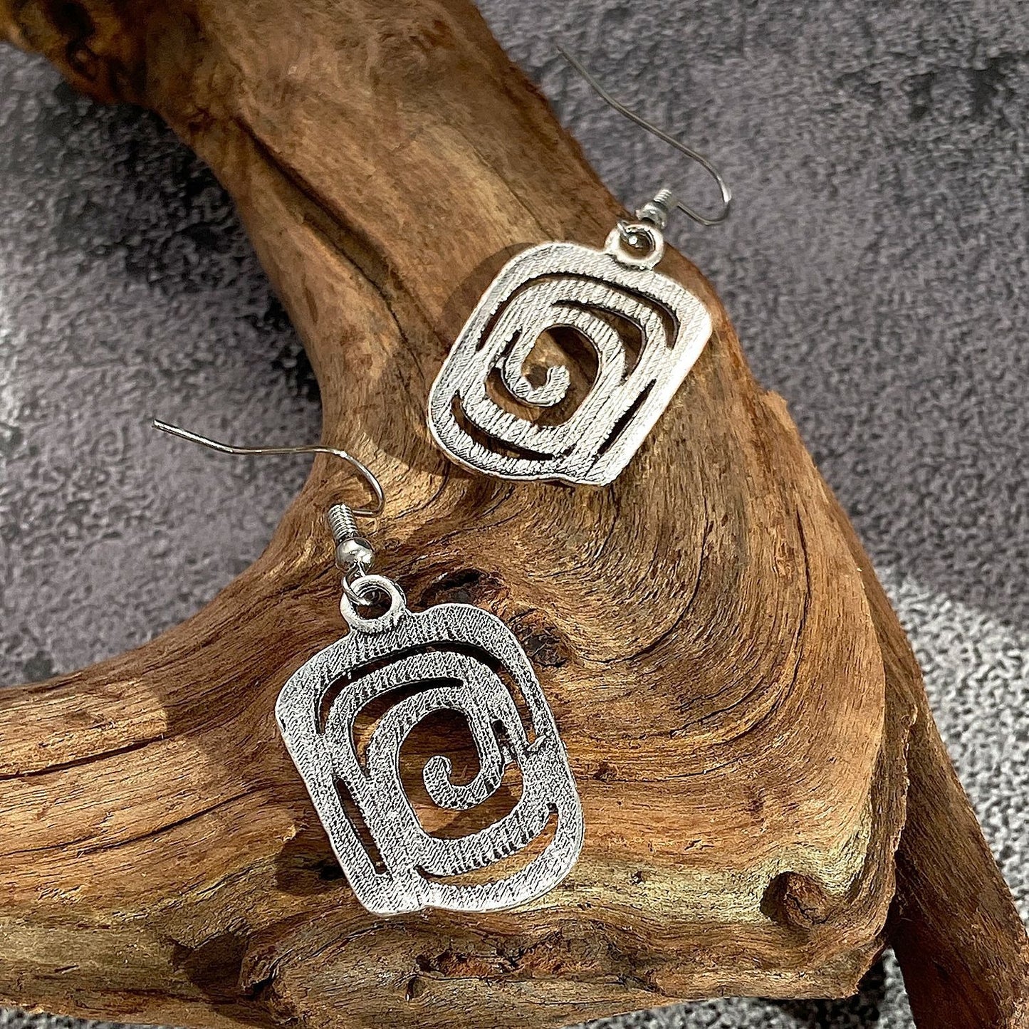 Eva – Boucles Spirales Rétro en Argent