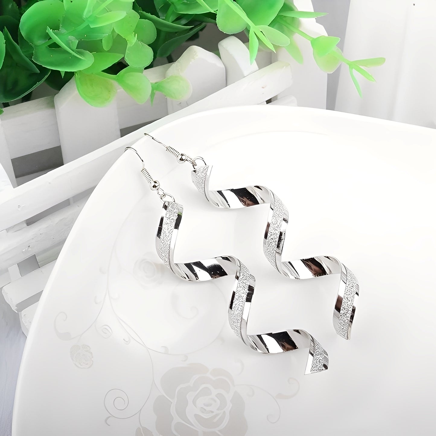 Jia – Boucles Spirales Argent Brillantes