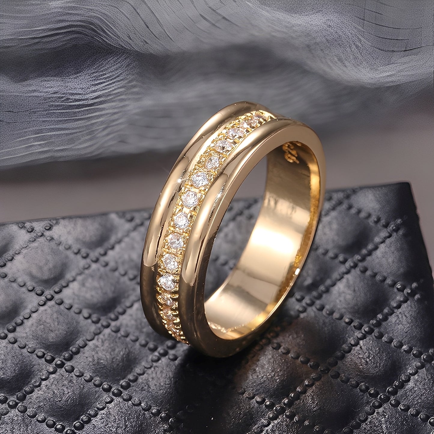 Sarah – Bague Vintage en Zirconia Incrustée