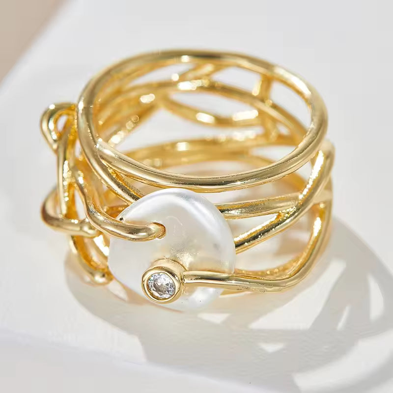 Elvyna – Bague Fine Vintage Dorée et Perle