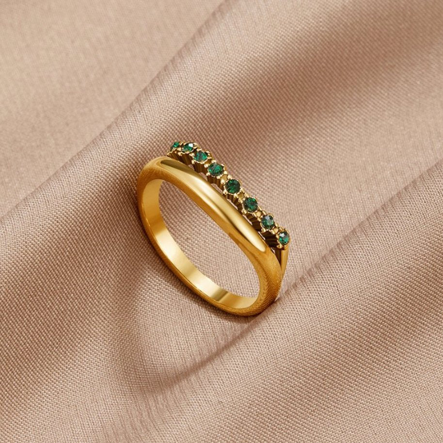 Issa – Bague Superposée Émeraude Élégante