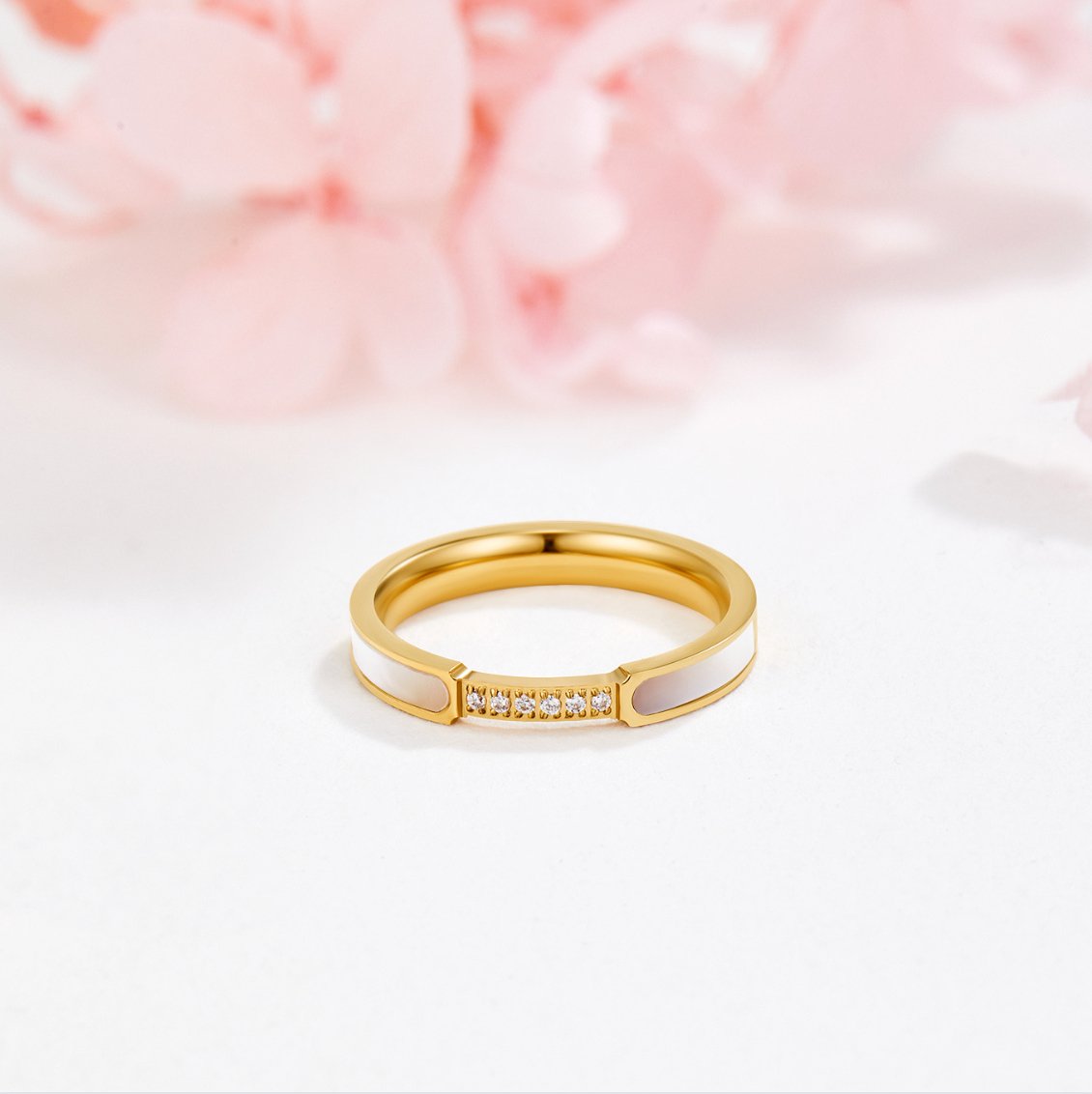 Yassi – Bague Nacre et Cristaux Éblouissants