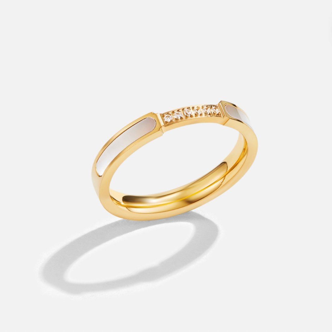 Yassi – Bague Nacre et Cristaux Éblouissants
