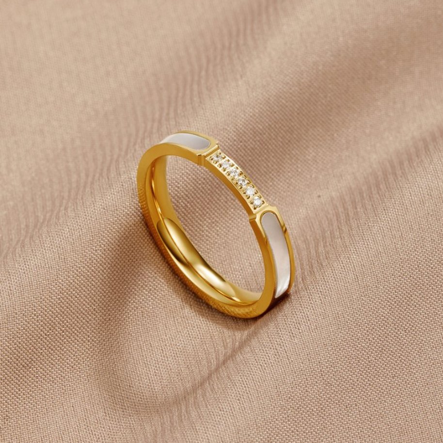 Yassi – Bague Nacre et Cristaux Éblouissants