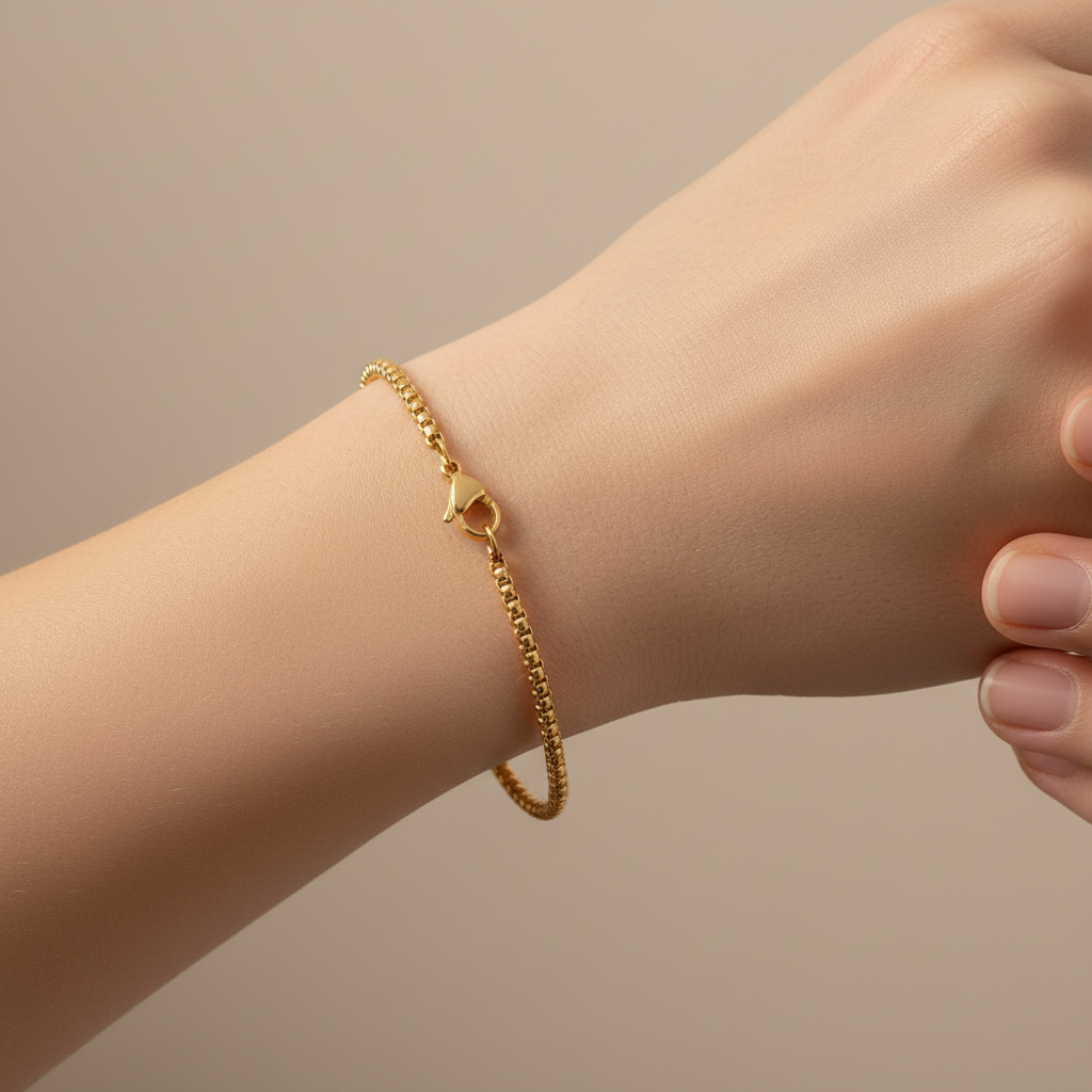 Vera – Bracelet Doré au Style Audacieux et Affirmé