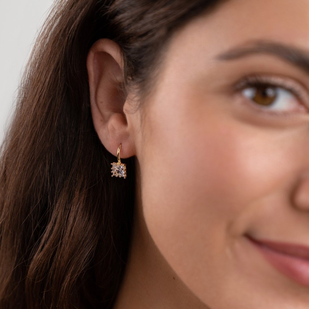 Piper – Boucles d’Oreilles Pendantes à Cristaux
