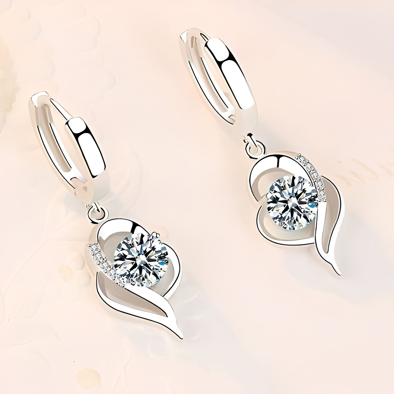 Noelle – Boucles d'Oreilles Florales en Argent 925 et Cubic Zirconia