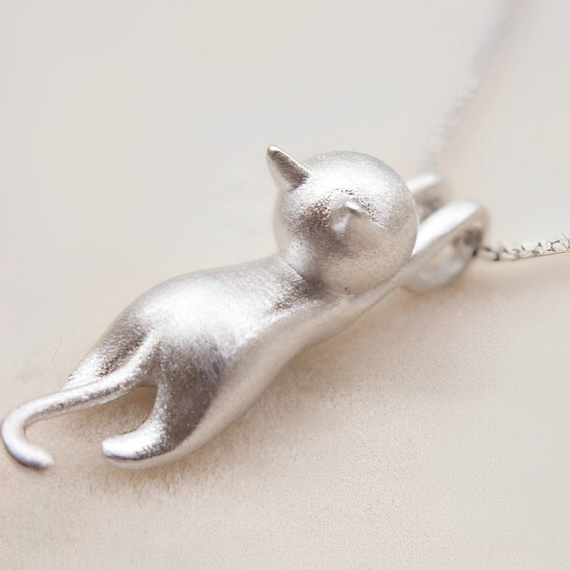 Mina – Collier Chaton Joueur en Argent 925