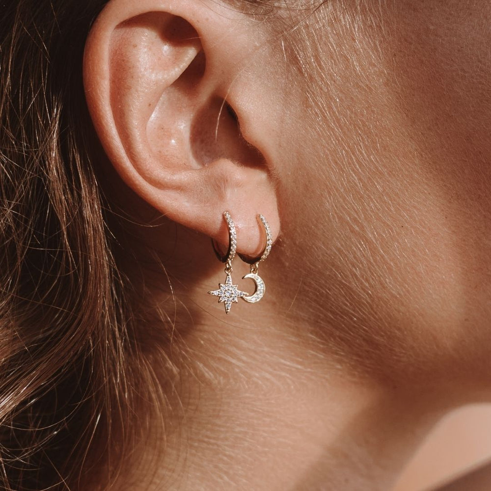 Stern & Mond Boucles d'Oreilles - Huggies en Strass Intarsia