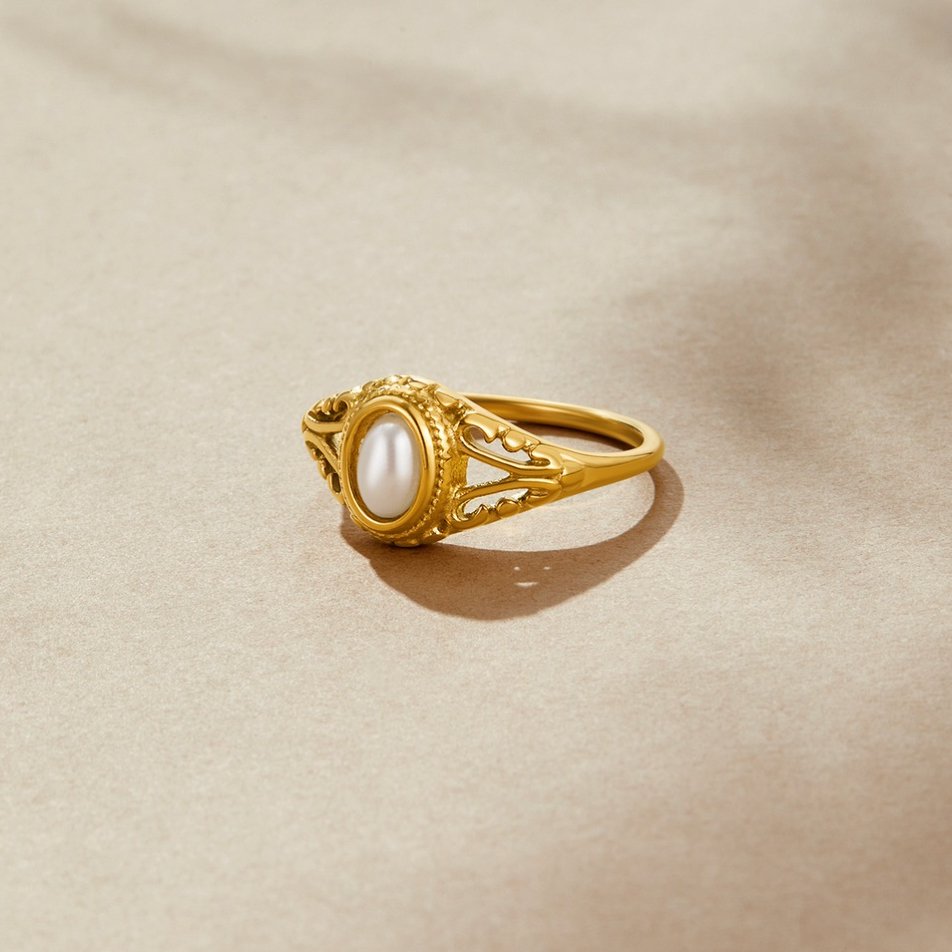 Ophelia – Bague Vintage Royale à Perle