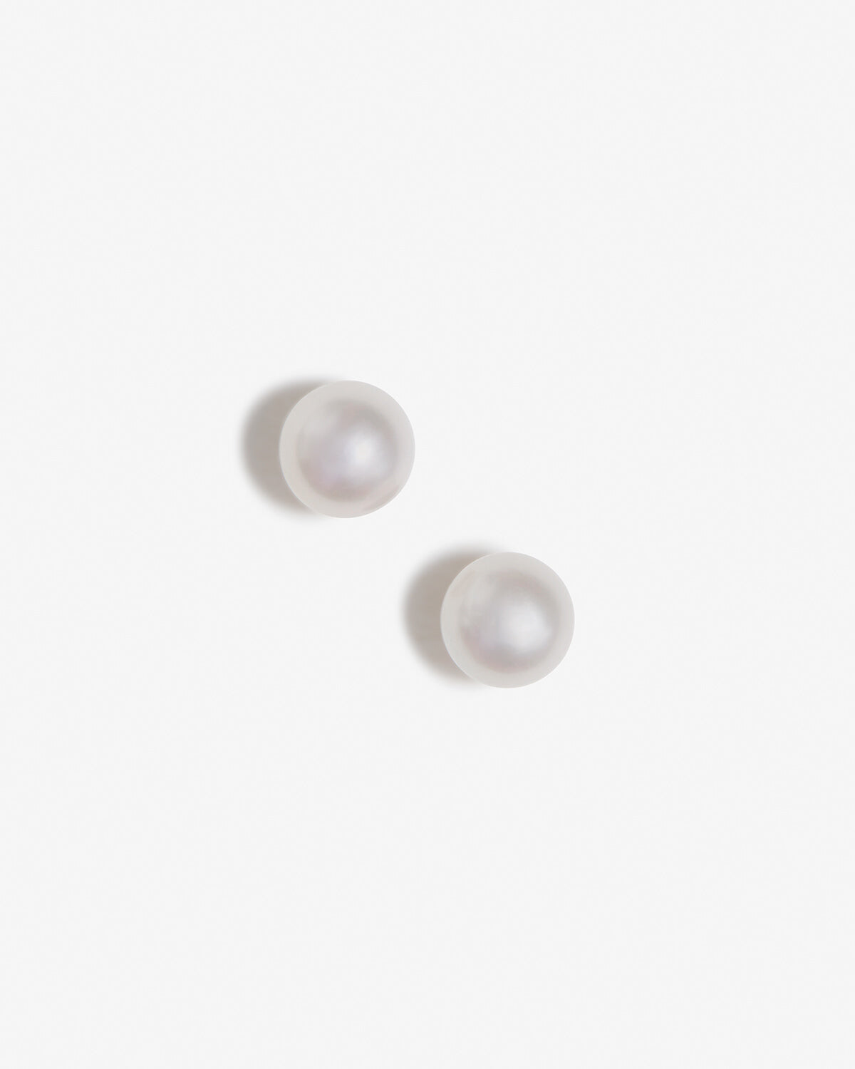 Lucia - Boucles d'oreilles en perles classiques de taille moyenne