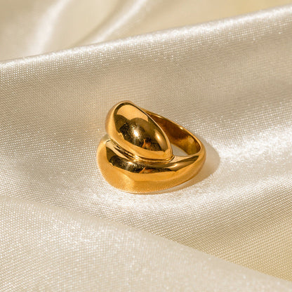 Avery – Bague Dorée Raffinée