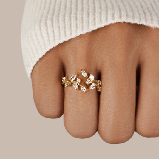 Aretha – Bague Liane Cristal en Or 18K