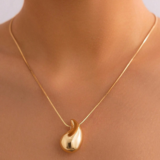 Collier avec pendentif en forme de goutte d'eau surdimensionné - Collier plaqué or avec pendentif en forme de goutte d'eau