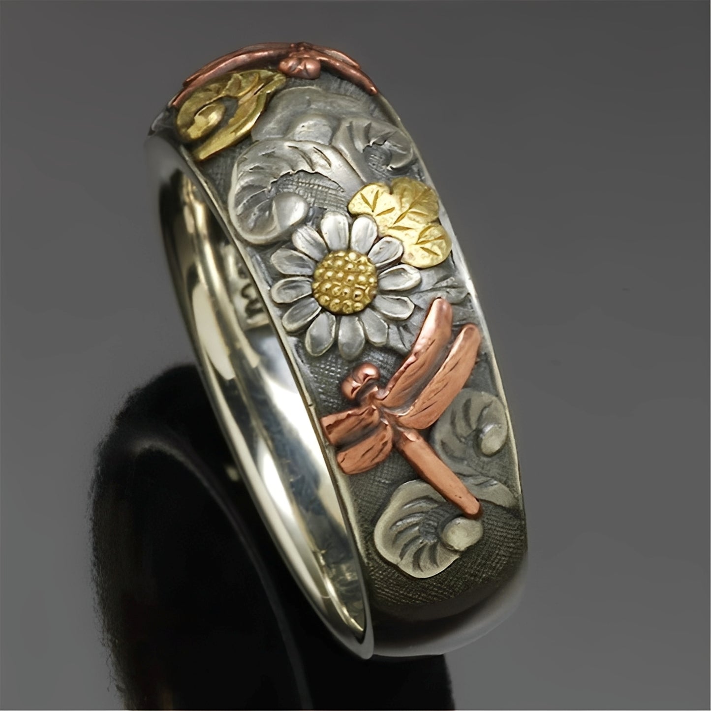 Annie – Bague Vintage Sculptée Fleur Libellule Tournesol