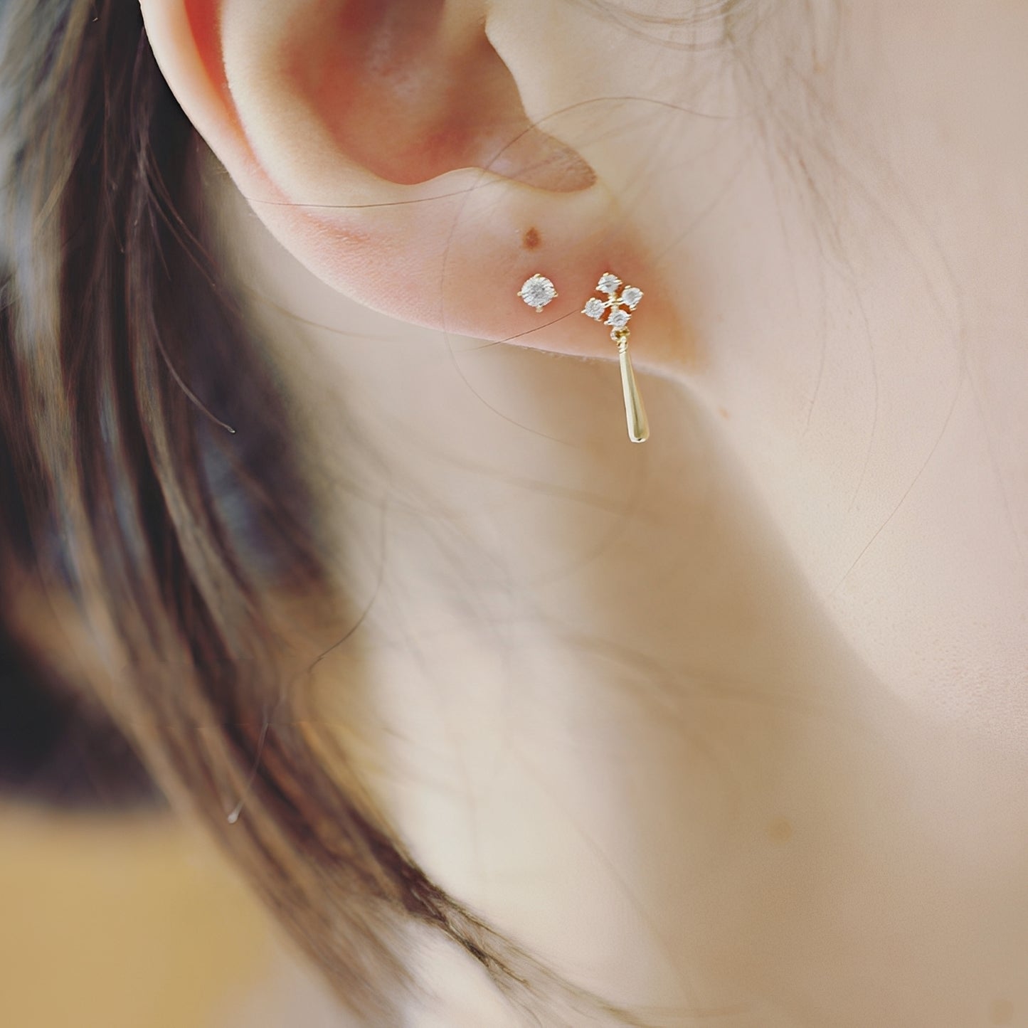 Veya – Boucles d’Oreilles Délicates Plaqué Or avec Diamant