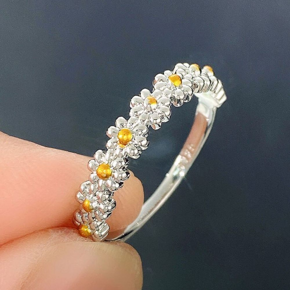Lila – Bague Fleur Marguerite Douce