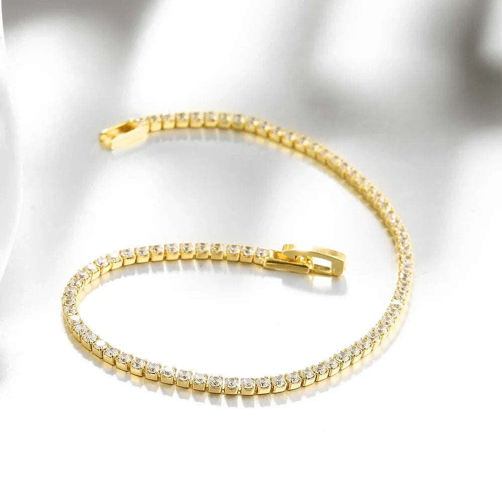 Vivienne – Bracelet Doré Romain avec Zircons Incrustés
