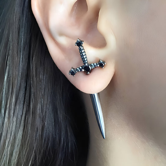 Lionore – Boucles d'Oreilles Épée Gothiques