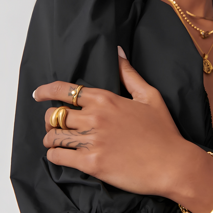 Cora – Bague en Or Élégante et Sophistiquée