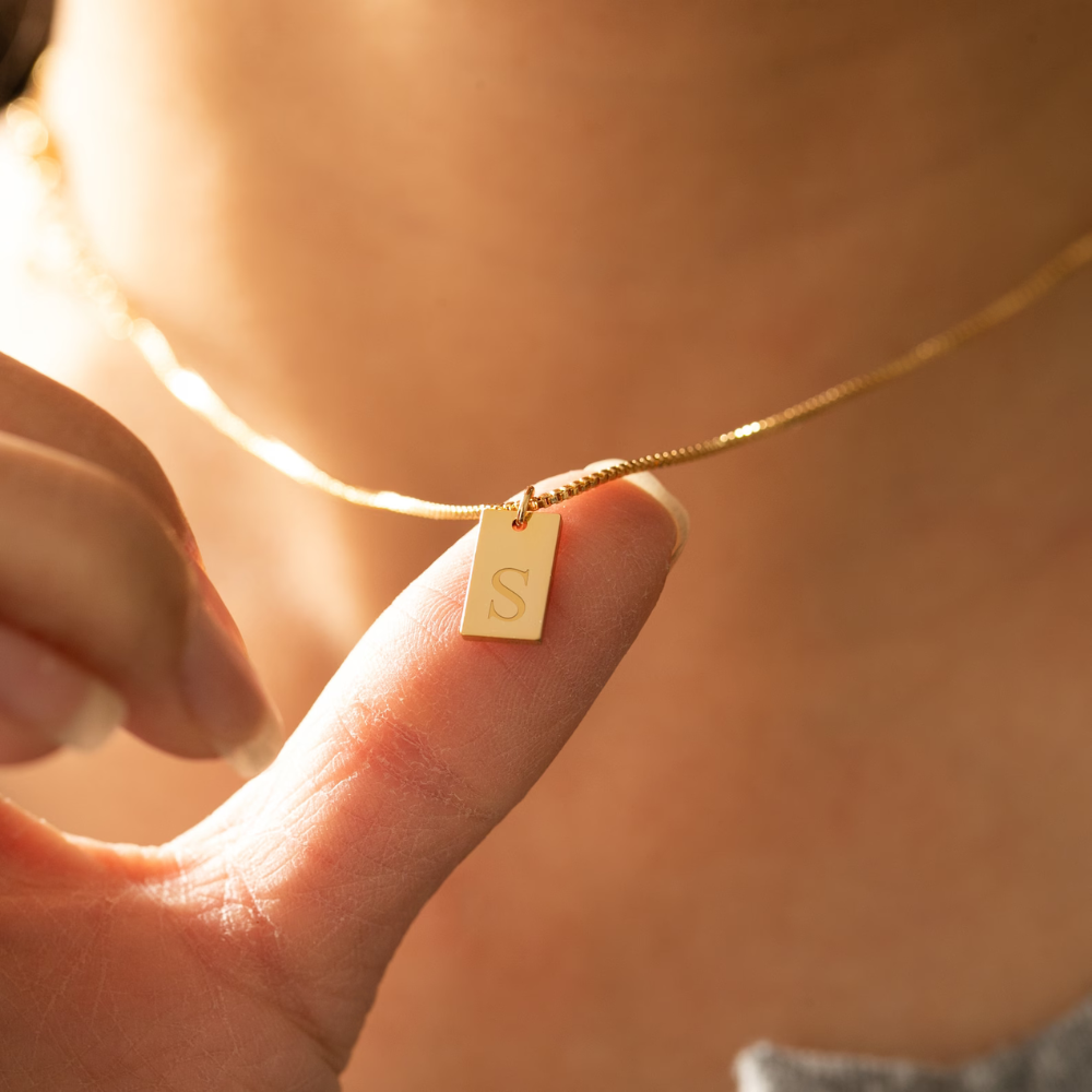 Collier personnalisé avec carte gravée – Collier avec plaque nominative gravée