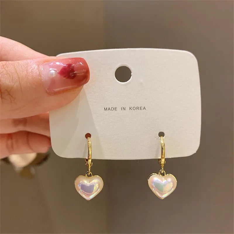Noreen – Boucles d’Oreilles Cœur Élégantes avec Perle
