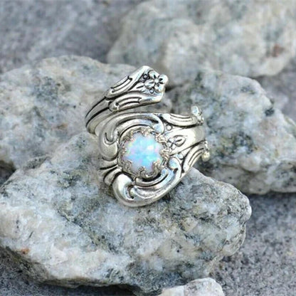 Maelle – Bague Cuillère Ajustable en Opale Blanche