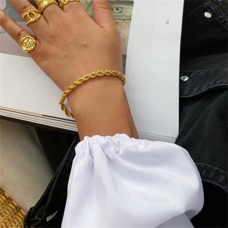 Gigi – Bracelet Maille Corde Dorée Chic
