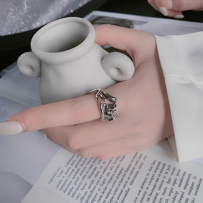 Mia – Bague Chat Élégante