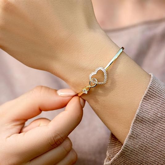 Yuzuki – Bracelet Creux Zircon Raffiné