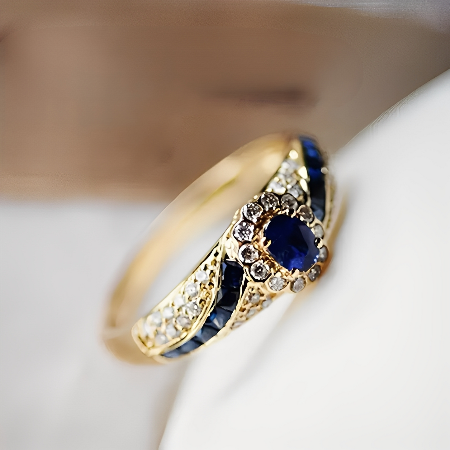 Avelisse – Bague Dorée Moraziel