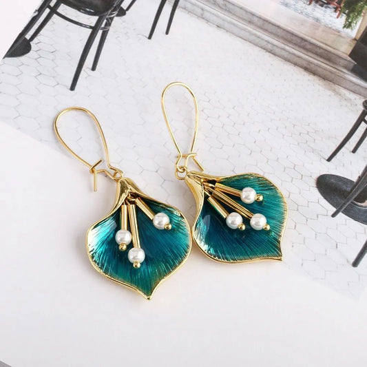 Nayeli – Boucles d’Oreilles Lotus Bleu en Argent Vintage